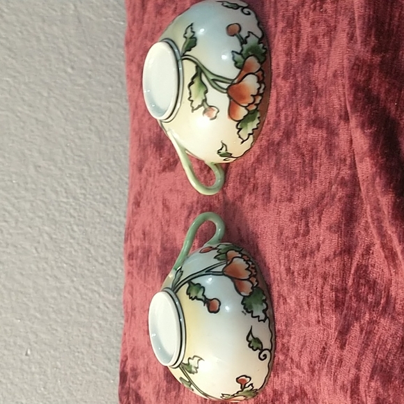 Vintage Hand Painted Tea Cups - Picture 2 of 4
